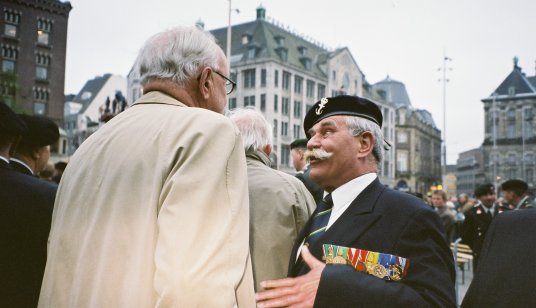 Paul en een KNIL Veteraan